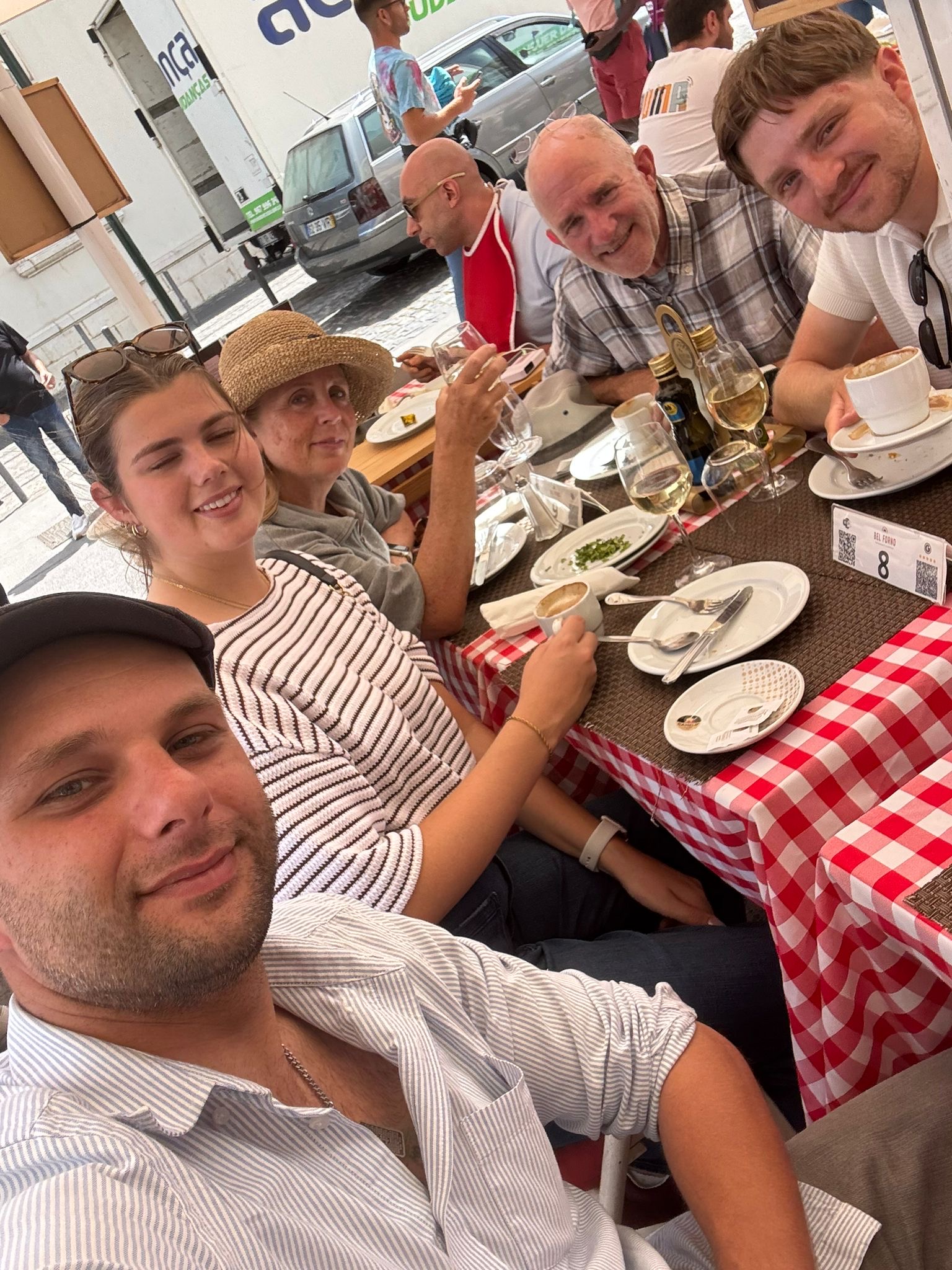 Travel-Luck clients sharing a relaxed meal during a Portugal trip