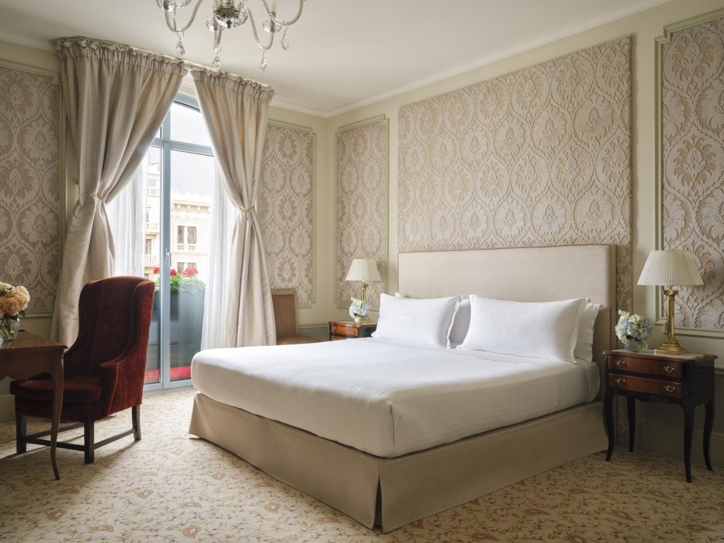 One bedroom shown in El Palace Barcelona’s Two-Bedroom Family Room gallery.