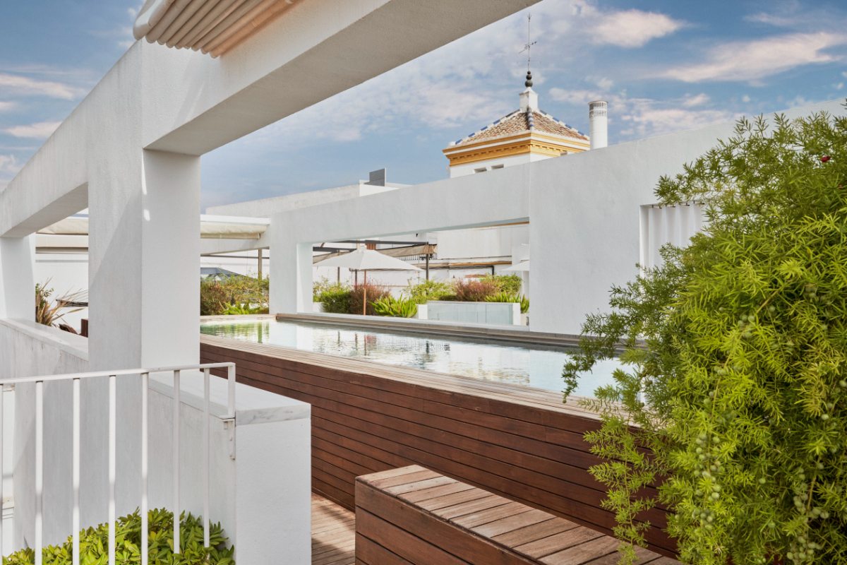 Rooftop terrace at Mercer Sevilla