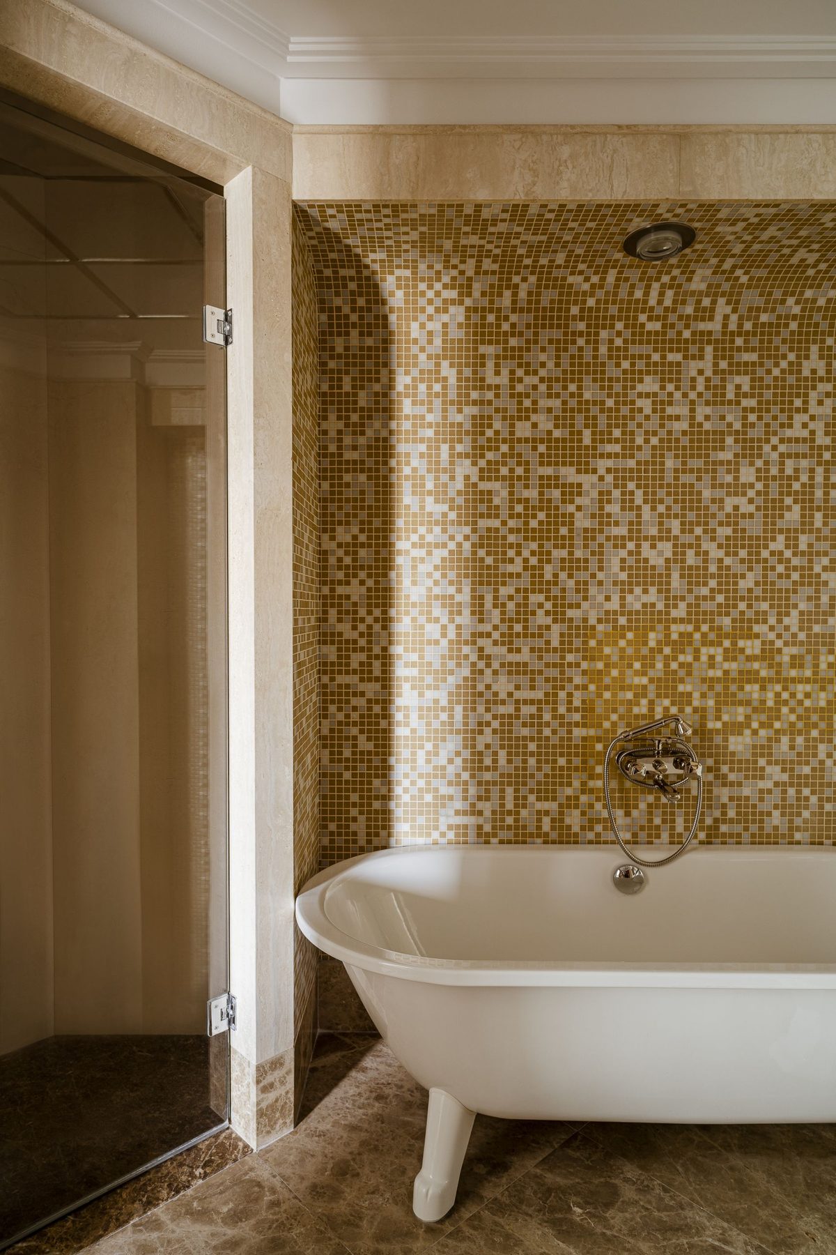 Freestanding bath in the Nobu Warsaw Art Deco Suite gallery